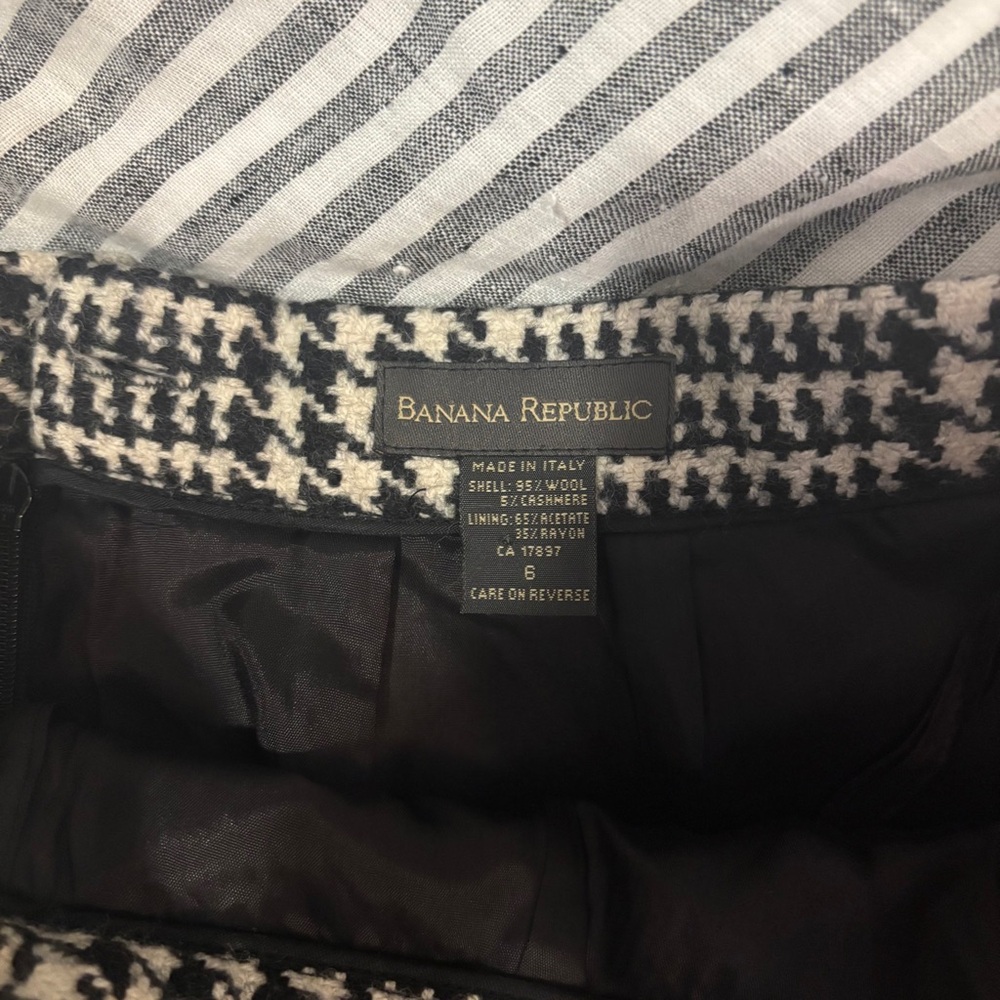 Banana republic wool cashmere pencil skirt houndstooth black and cream high rise - Picture 12 of 14
